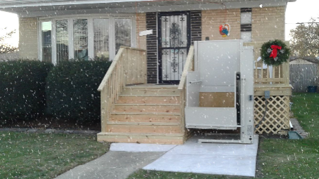 porch lift in snowy weather in Chicago Illinois