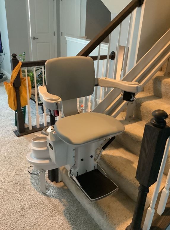 curved stairlift in Baltimore home installed by Lifeway Mobility
